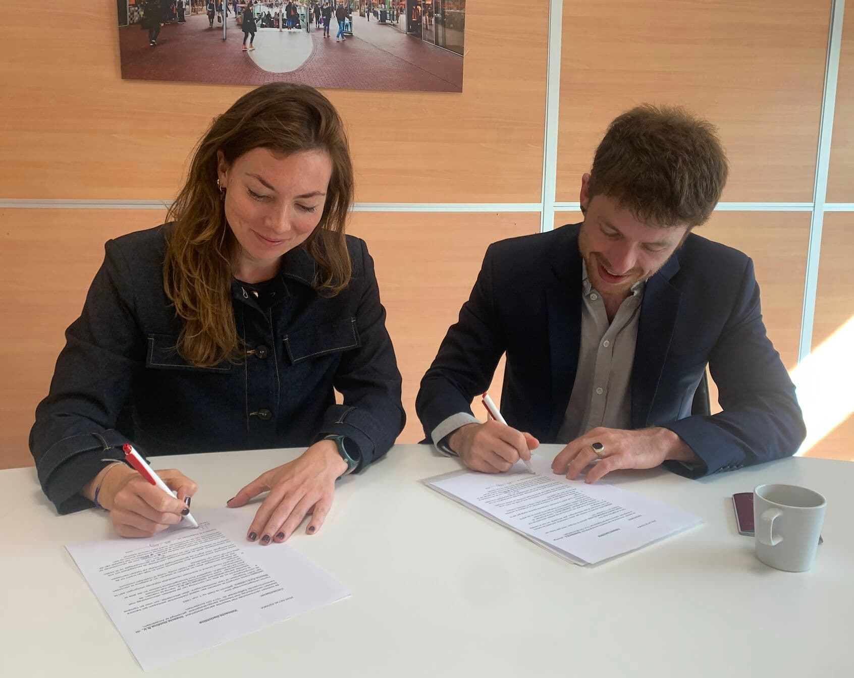 Untangle Lab founders signing the founding documents